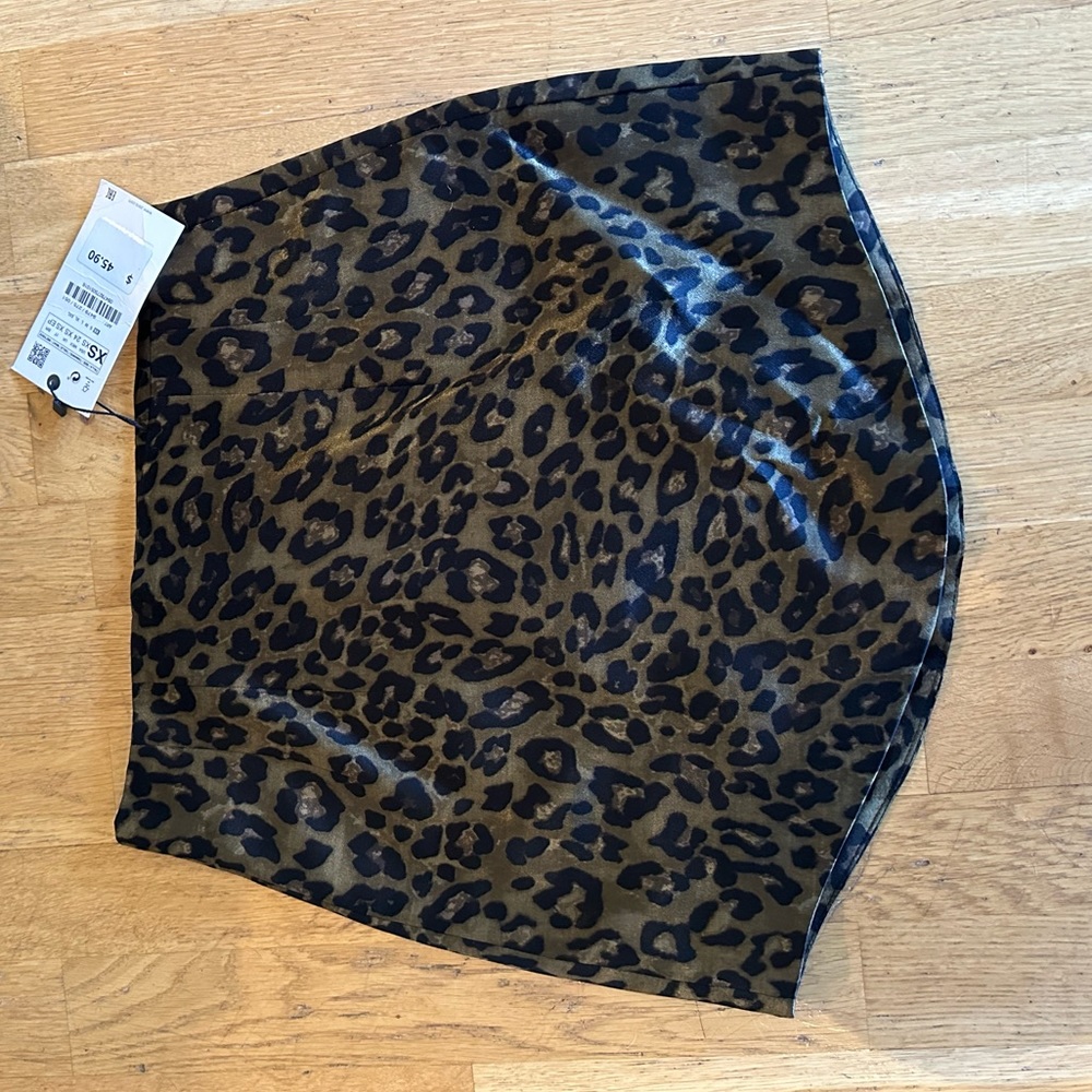NWT Zara mini skirt